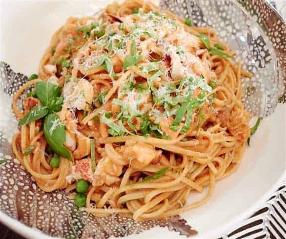 Creamy Lobster Linguine