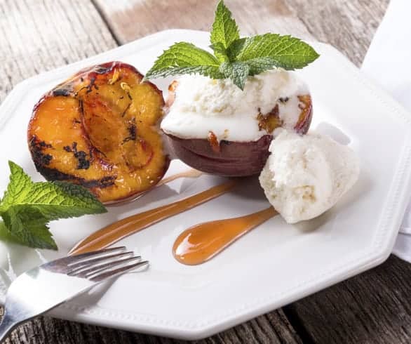 Barbecue Grilled Peaches