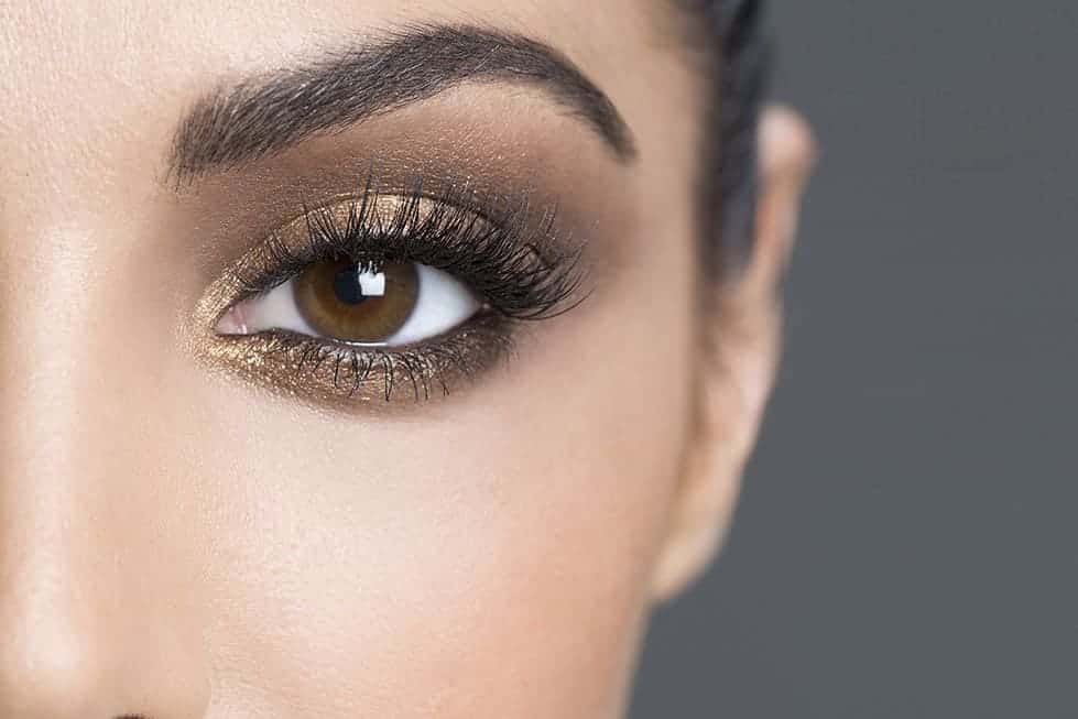 Six simple solutions for longer, thicker lashes