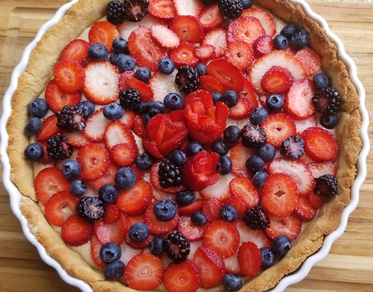Coconut Cream Berry Tart: Vegan!