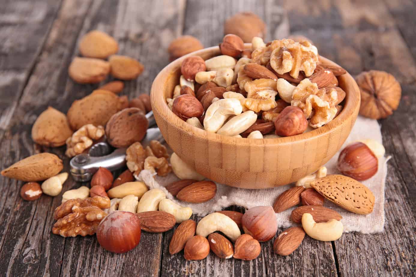 Eating Nuts Associated with Lower Risk of Heart Disease