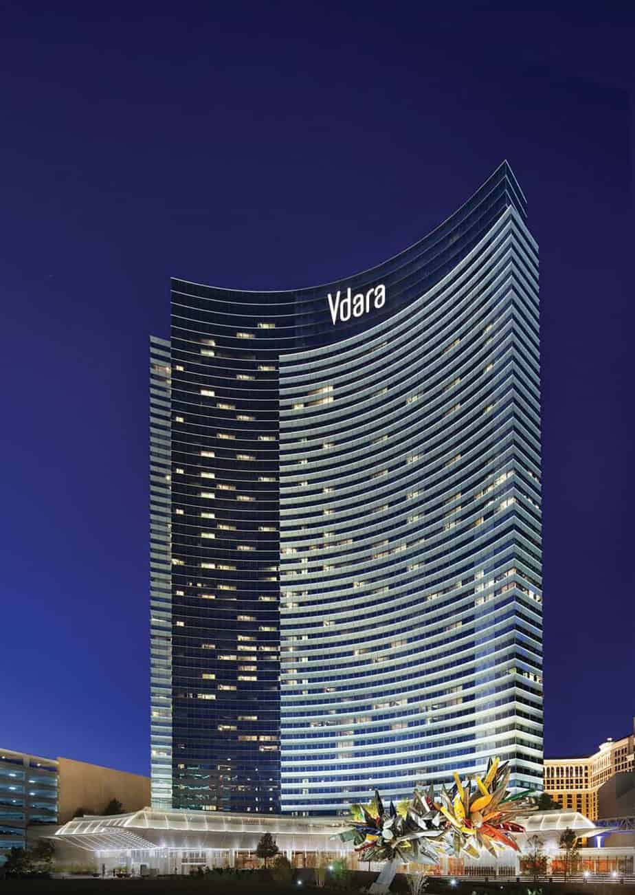 Cooling off in sizzling Las Vegas