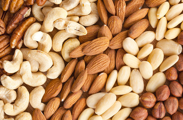 Do you know the Health Benefits of Eating Nuts Regularly?