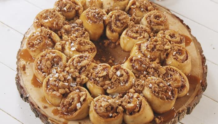 Salted Caramel Holiday Wreath