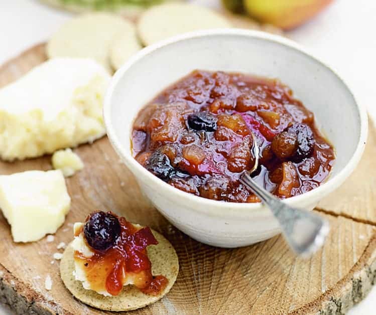 Simple Apple Chutney