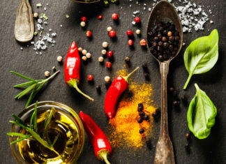 Spice up your food for a longer life!