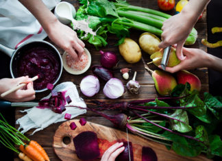 Trying to lose weight? Give vegetarianism a go